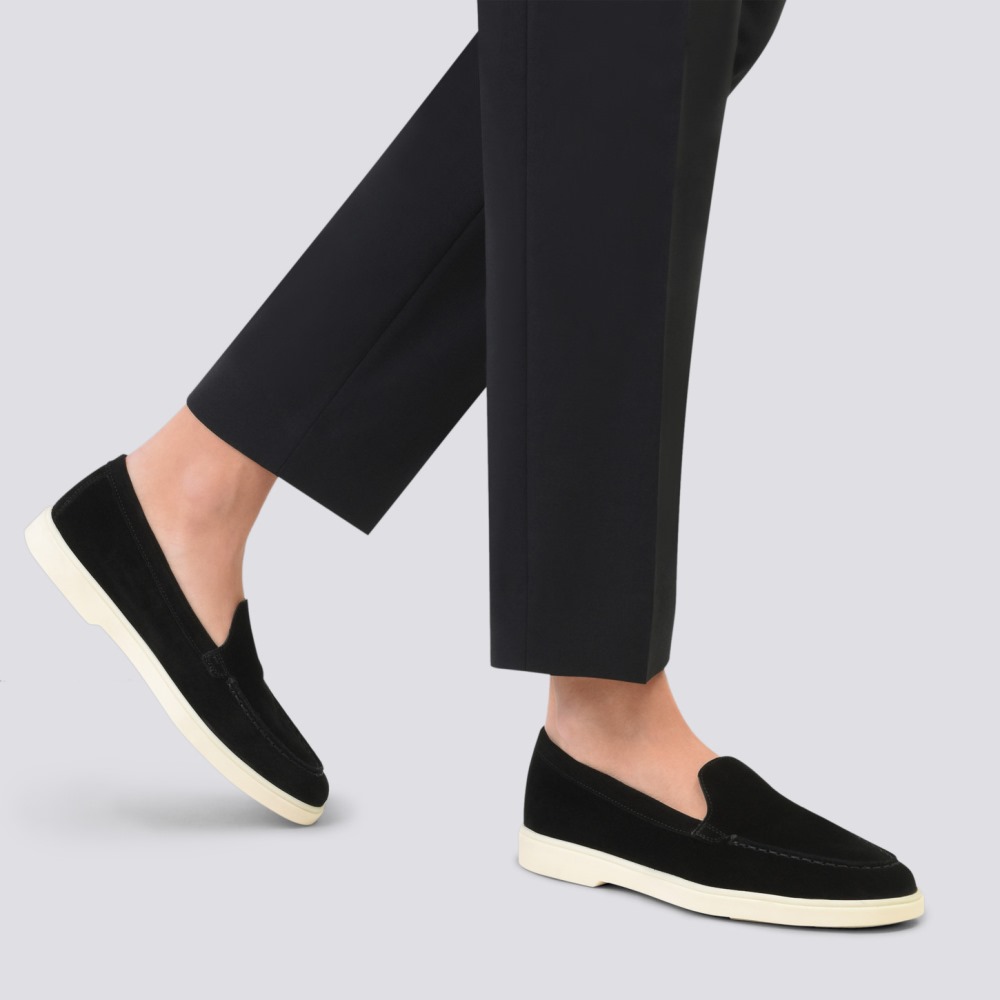 Mocassino da donna in suede nera - Nero