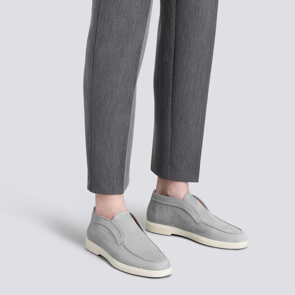 Stivaletto desert da donna in nabuk grigio - Grigio